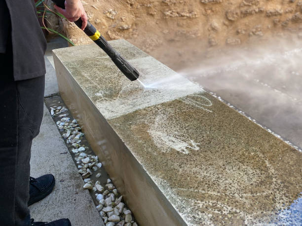 Best Roof Power Washing Services  in Clinton, IL